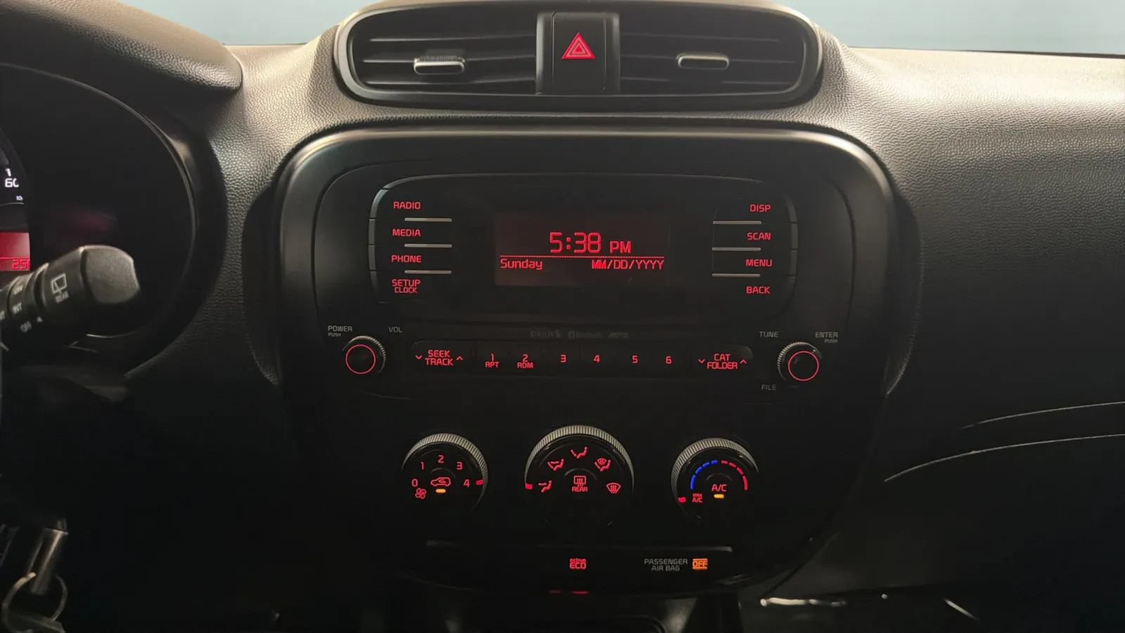 Used 2016 Kia Soul FWD image 14