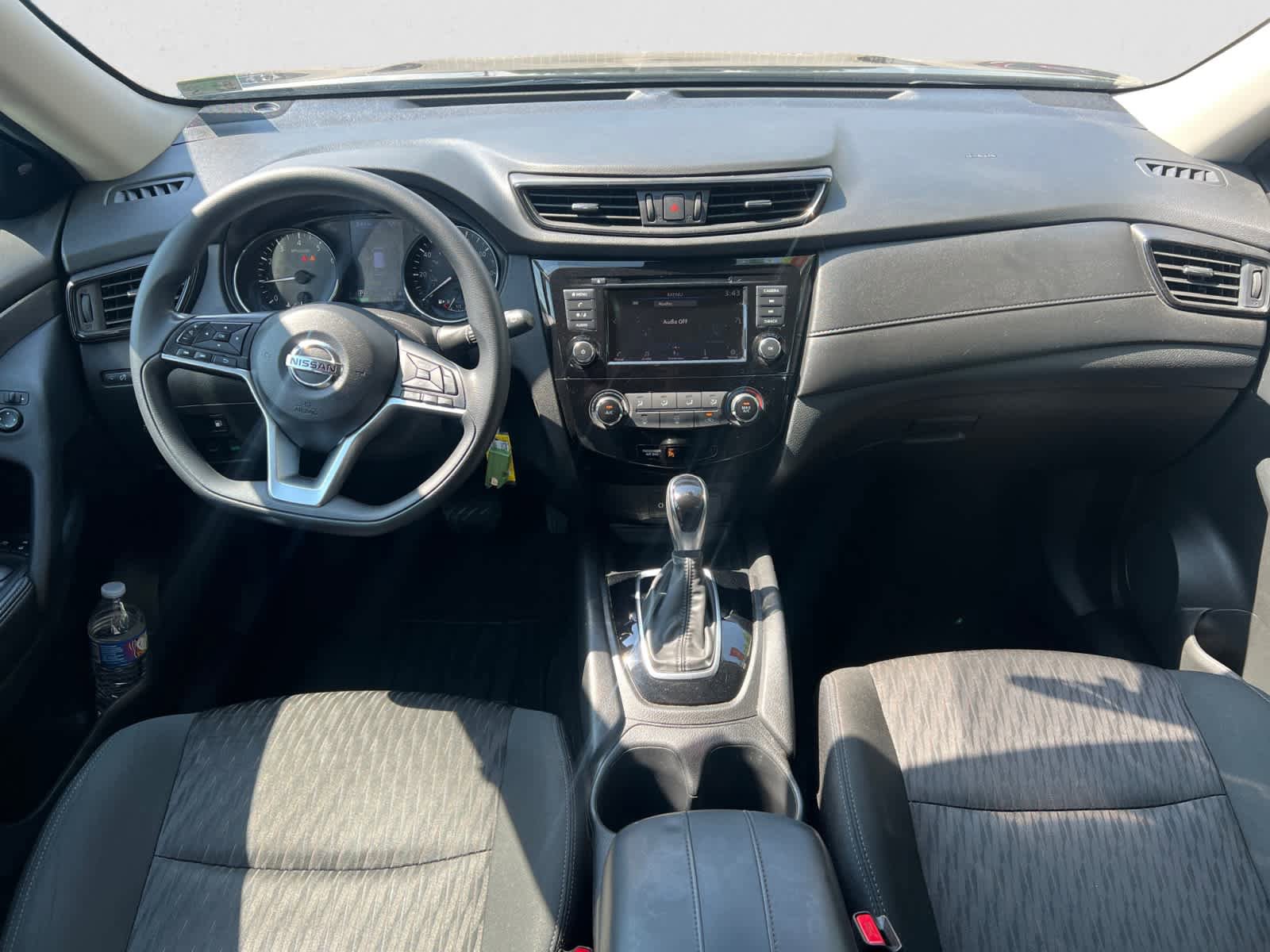 Used 2020 Nissan Rogue S FWD image 12