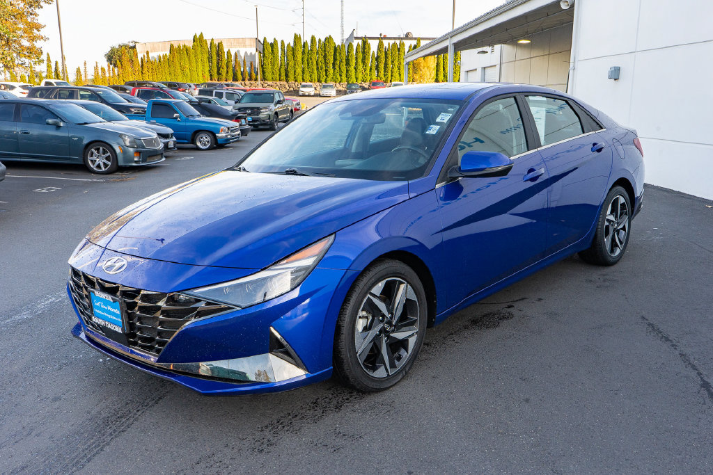 Used 2023 Hyundai Elantra Limited FWD image 6