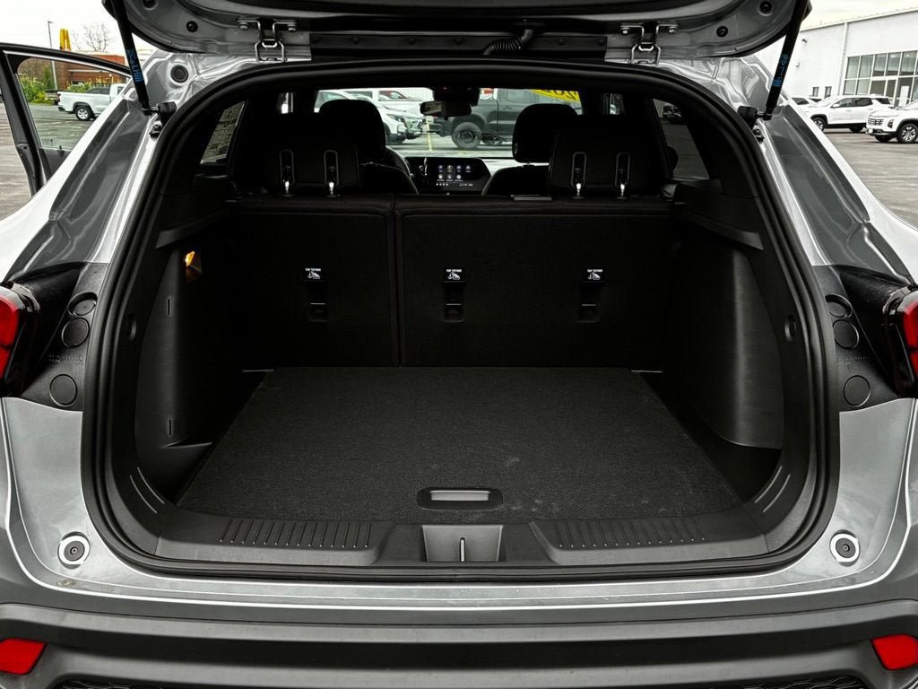 New 2026 Chevrolet Trax RS FWD image 24