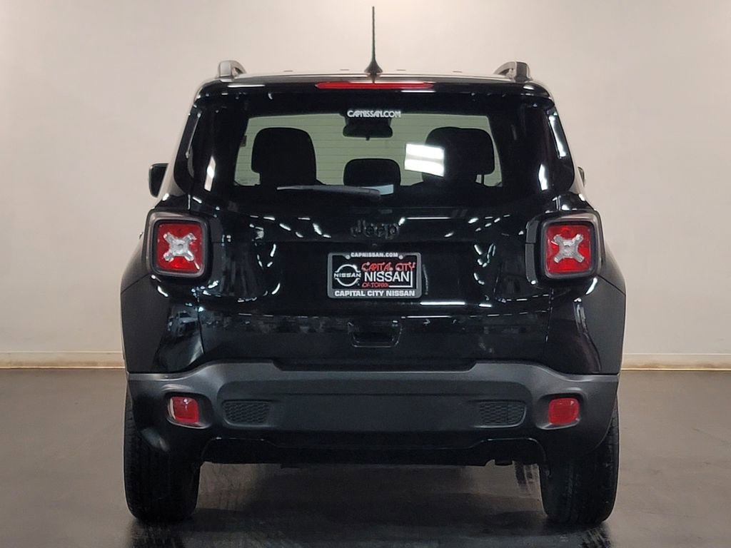 Used 2022 Jeep Renegade Altitude image 24
