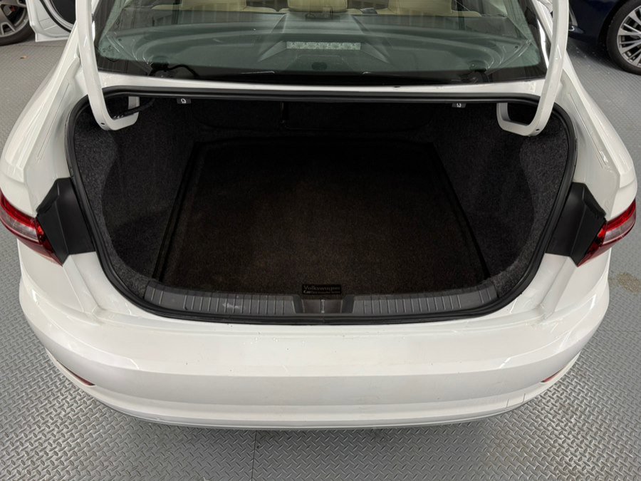 Used 2019 Volkswagen Jetta SEL image 34