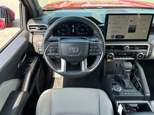 Used 2025 Toyota Tacoma Limited AWD/4WD image 14