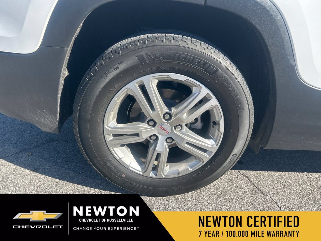 Used 2024 GMC Terrain SLE FWD image 17