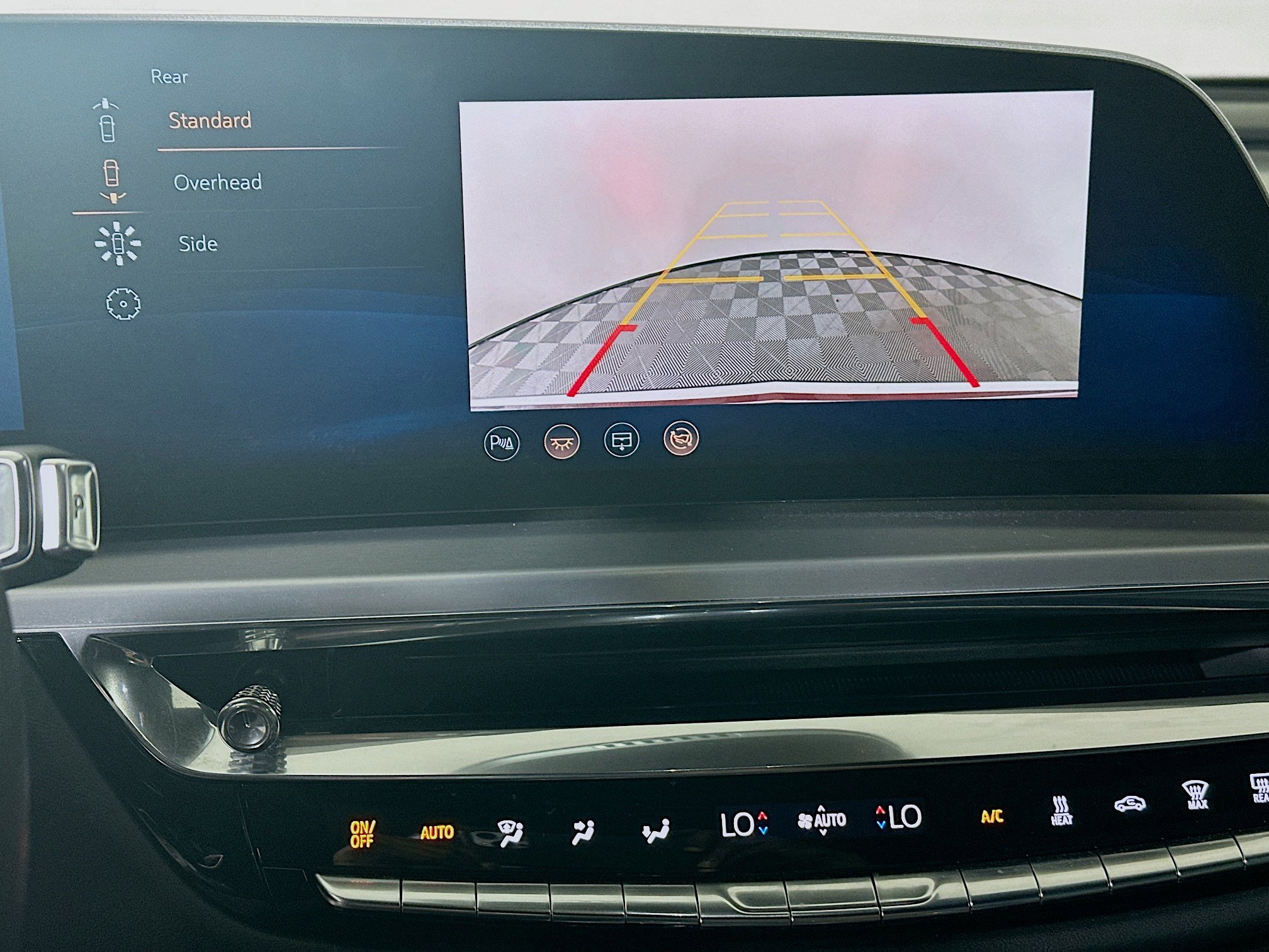 Used 2024 Cadillac Lyriq Luxury RWD image 25