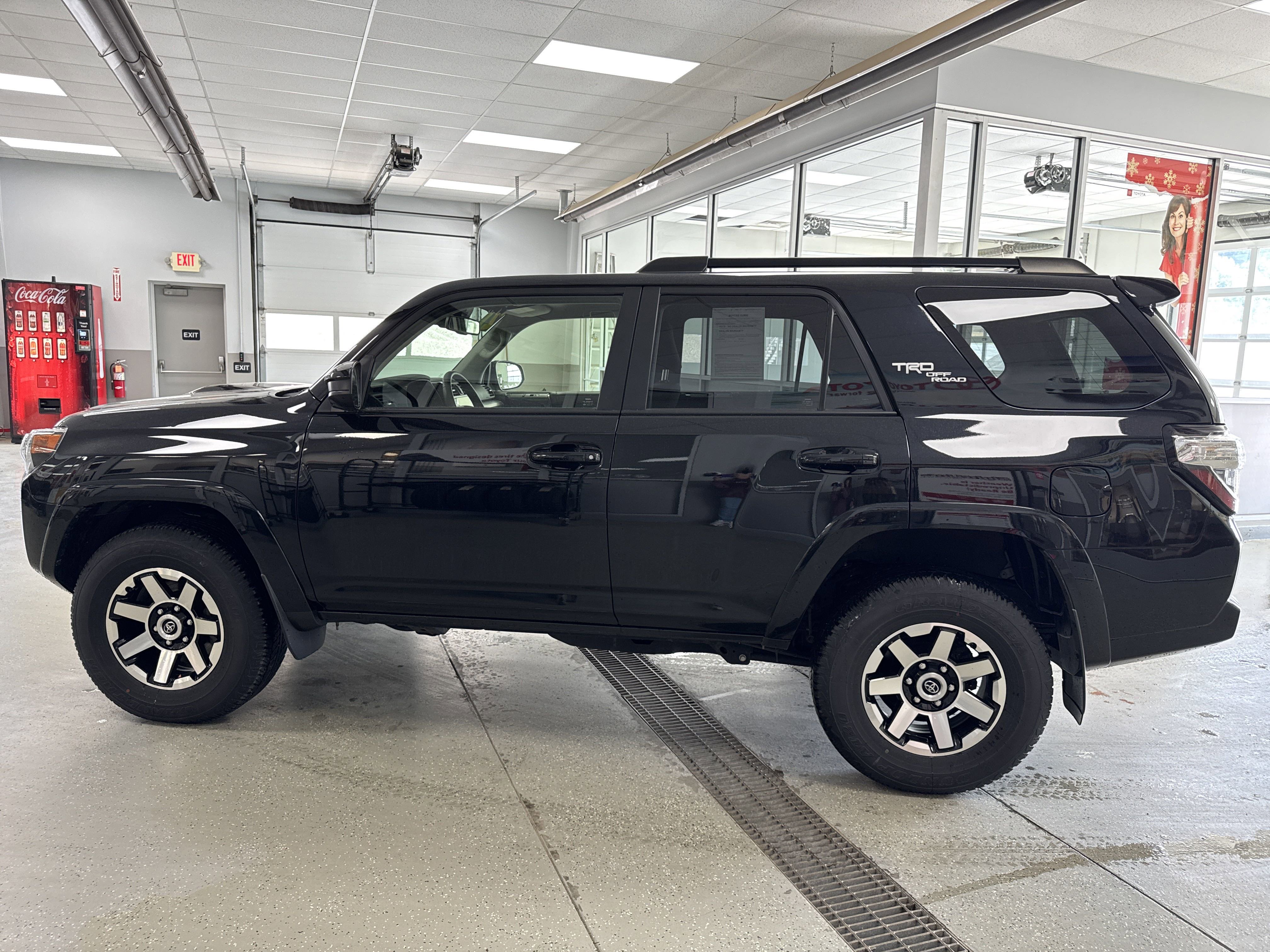 Used 2021 Toyota 4Runner TRD Off-Road image 5