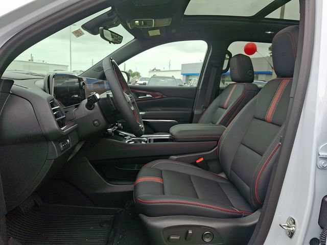 New 2027 Chevrolet Traverse RS w/ LPO, Floor Liner Package AWD/4WD image 10