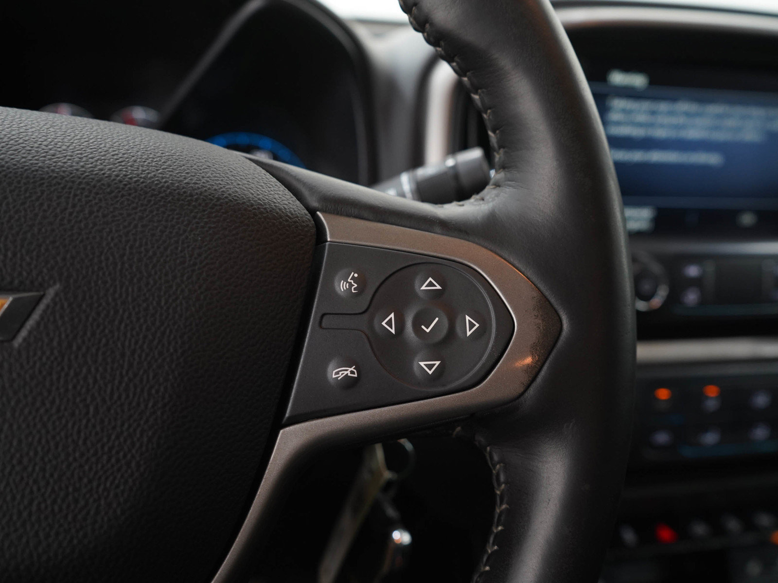 Used 2019 Chevrolet Colorado Z71 AWD/4WD image 28