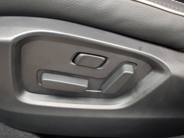 Used 2025 MAZDA CX-5 AWD 2.5 S w/ Premium Plus Pkg image 13