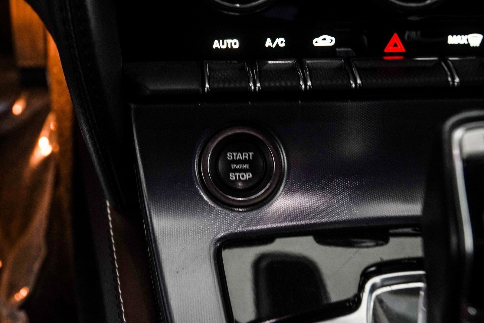 Used 2018 Jaguar F-TYPE Coupe image 19