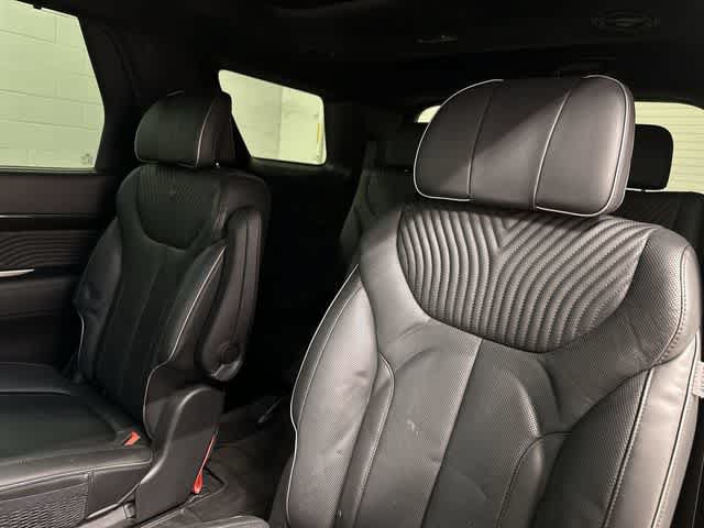 Used 2024 Hyundai Palisade Calligraphy FWD image 14