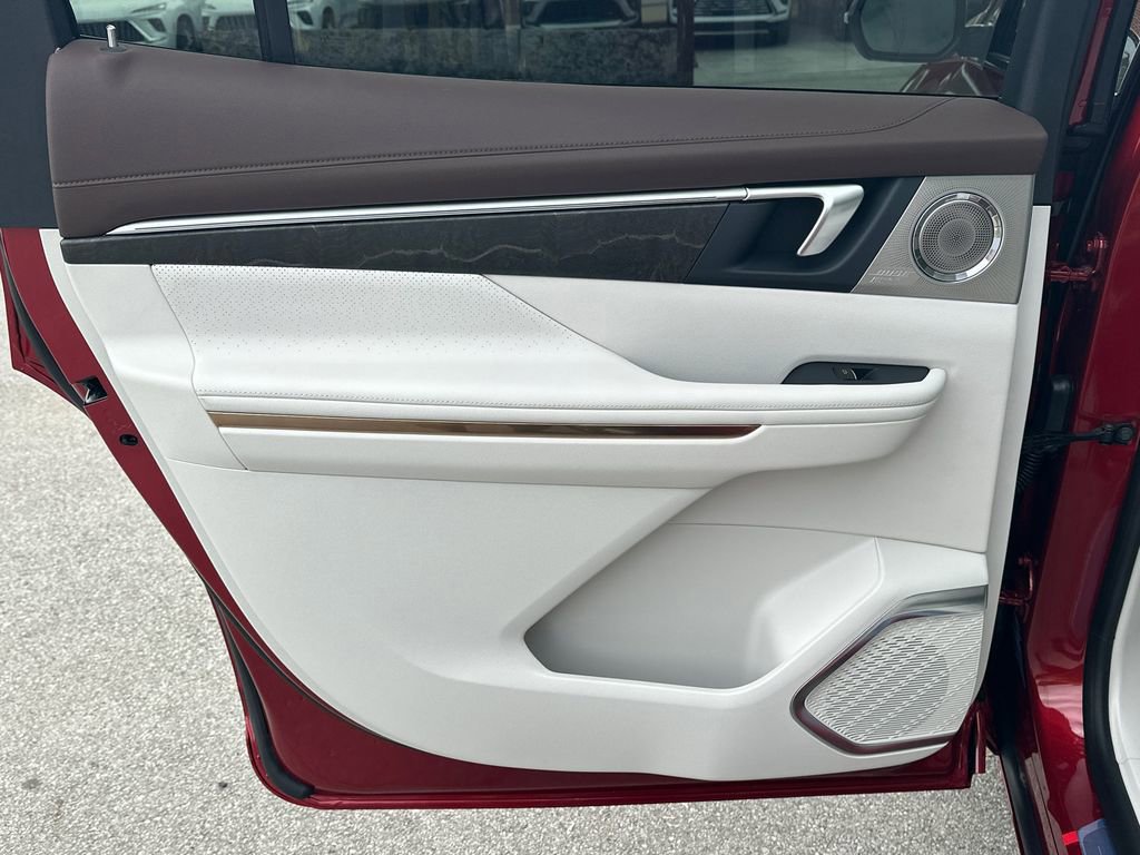 New 2026 Buick Enclave Avenir image 22