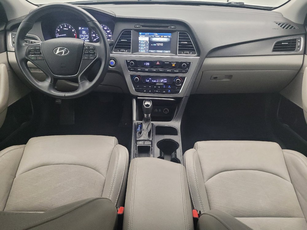 Used 2016 Hyundai Sonata Sport w/ Option Group 02 FWD image 22