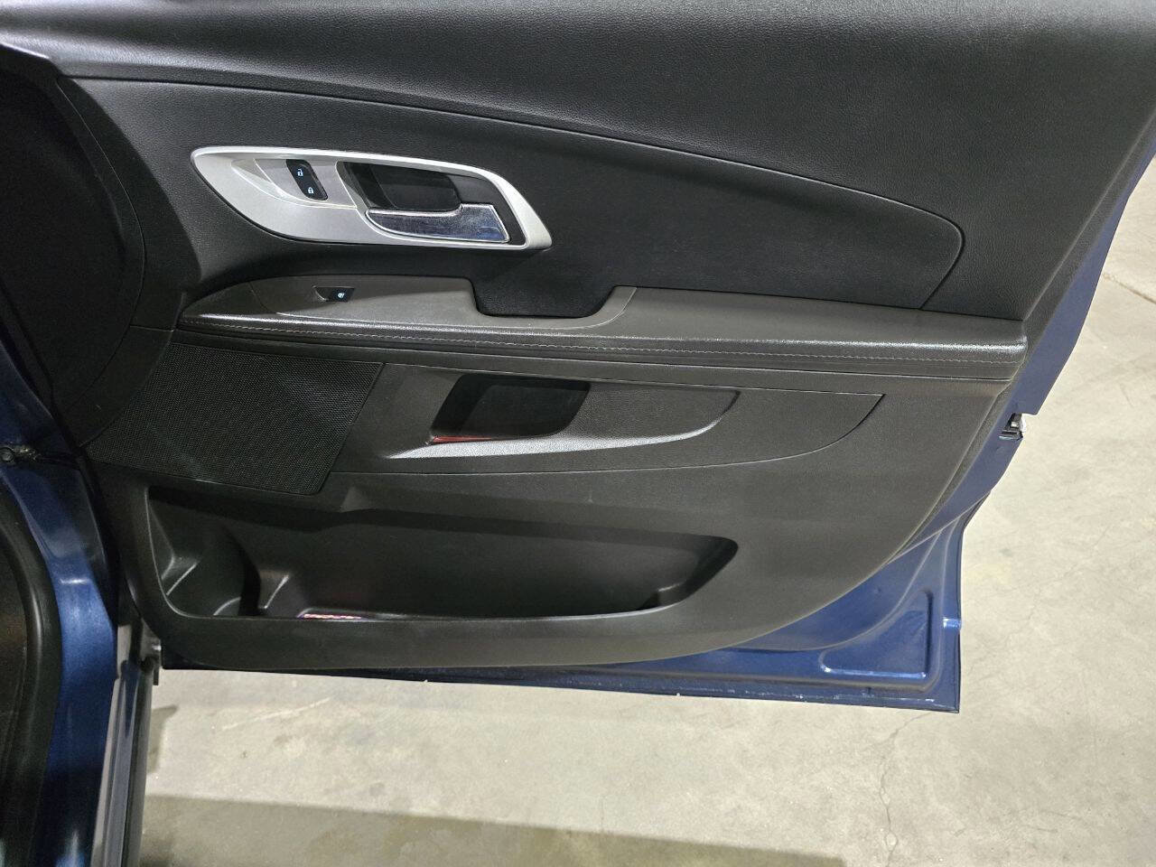 Used 2016 Chevrolet Equinox LT w/ Convenience Package image 31