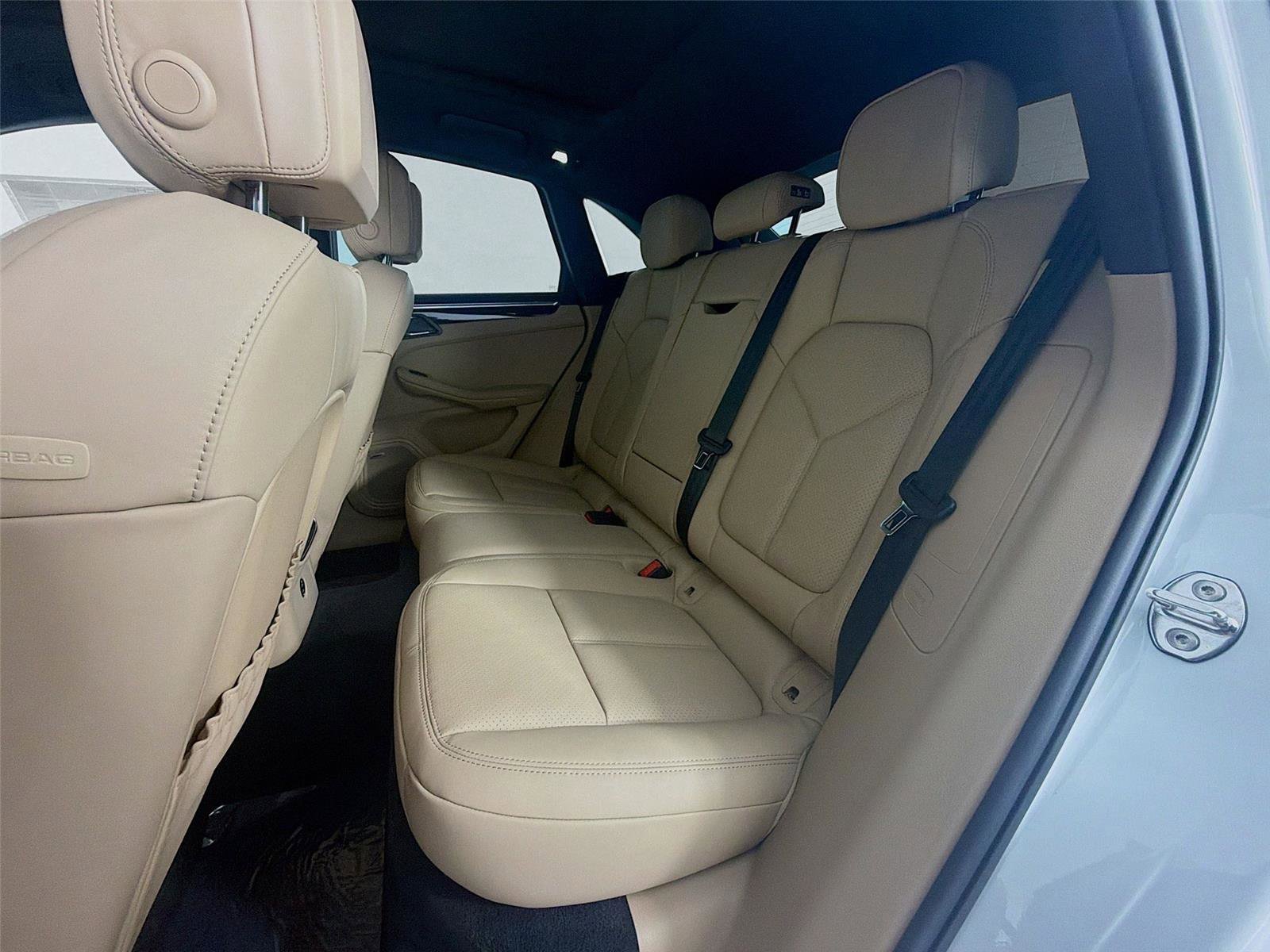 New 2026 Porsche Macan Turbo image 20