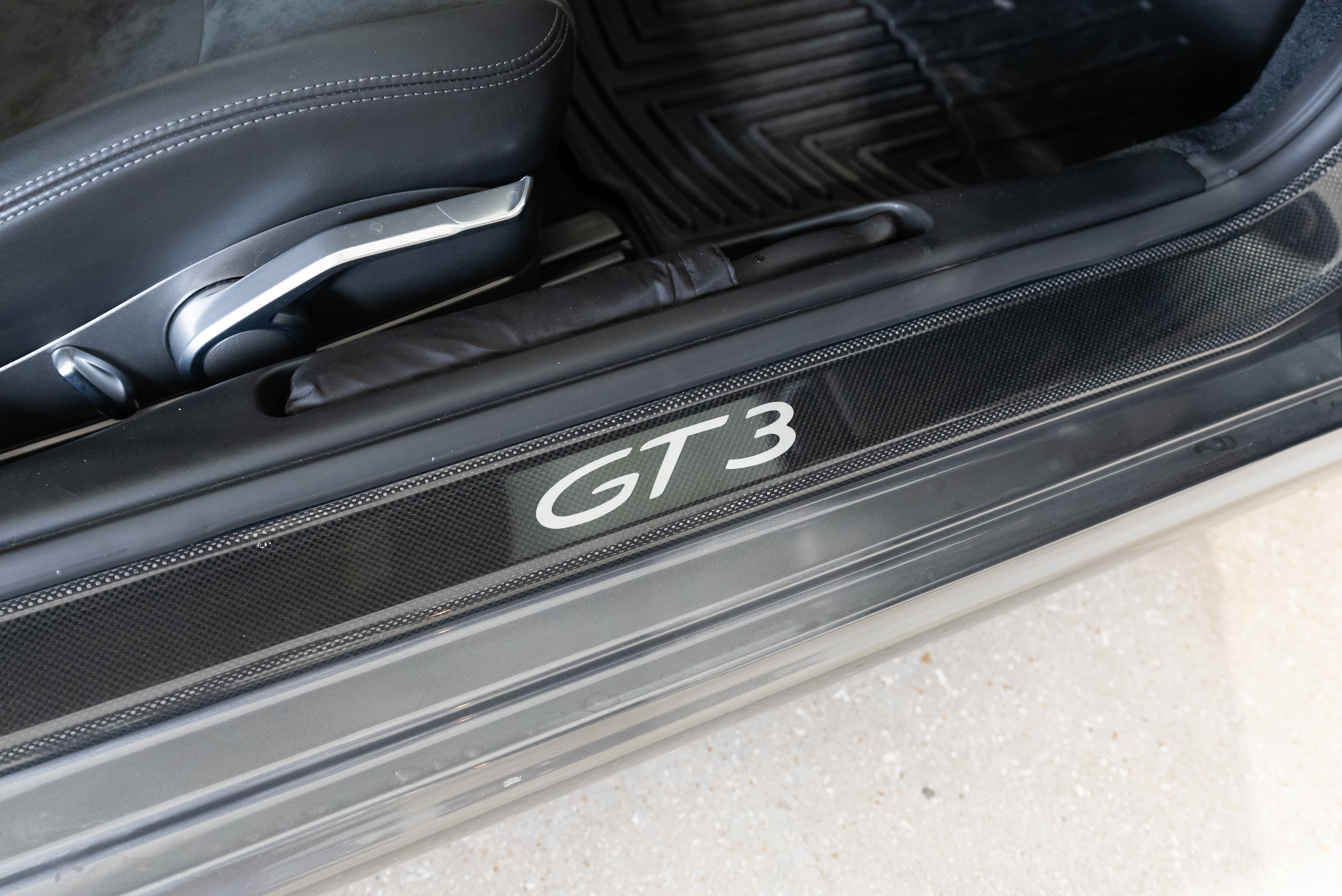 Used 2011 Porsche 911 GT3 RWD image 85
