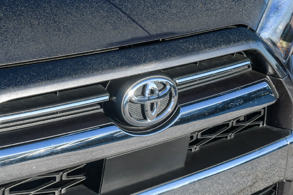 Certified 2023 Toyota 4Runner Limited AWD/4WD image 5