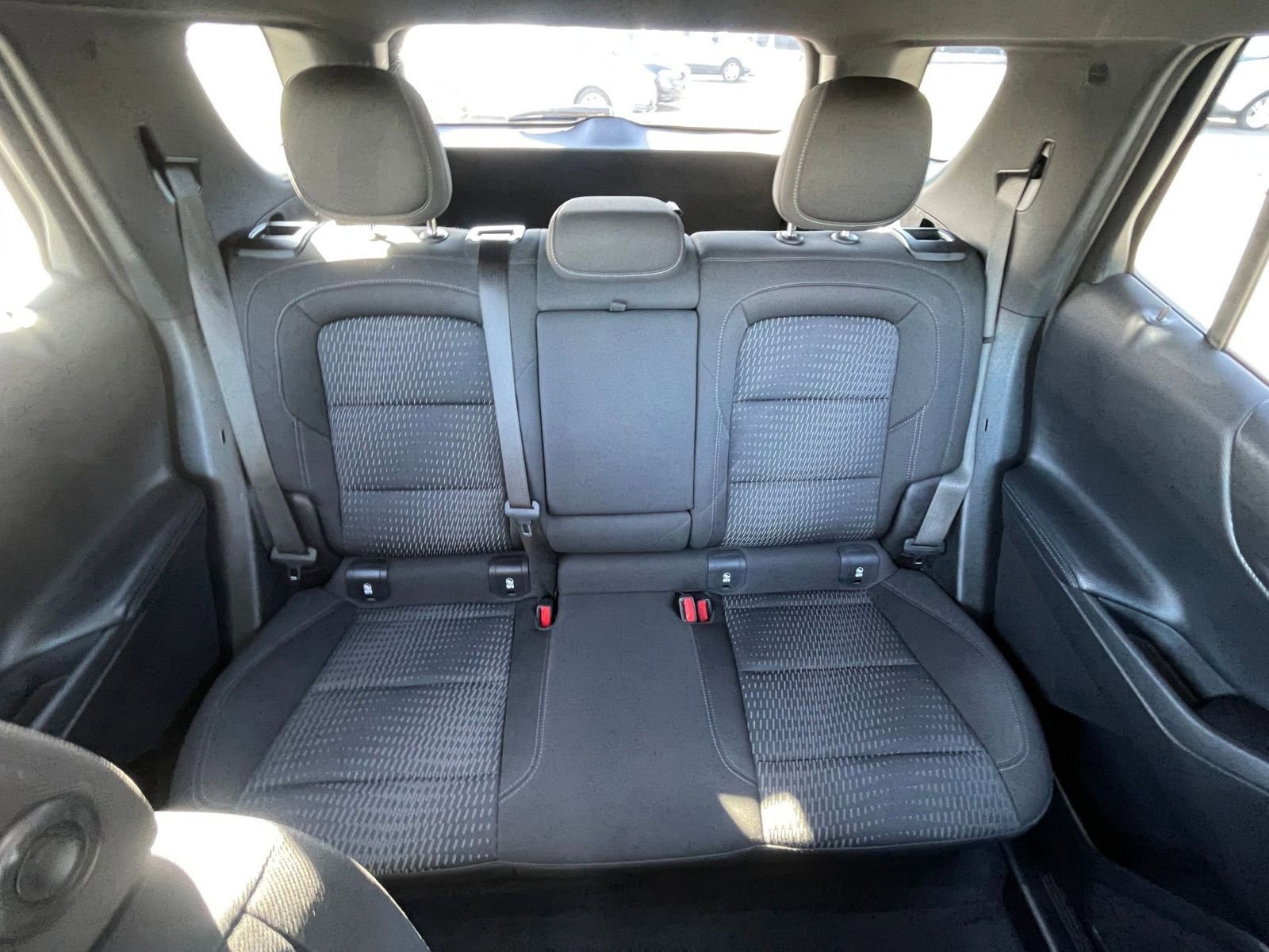 Used 2025 Chevrolet Equinox LT image 38