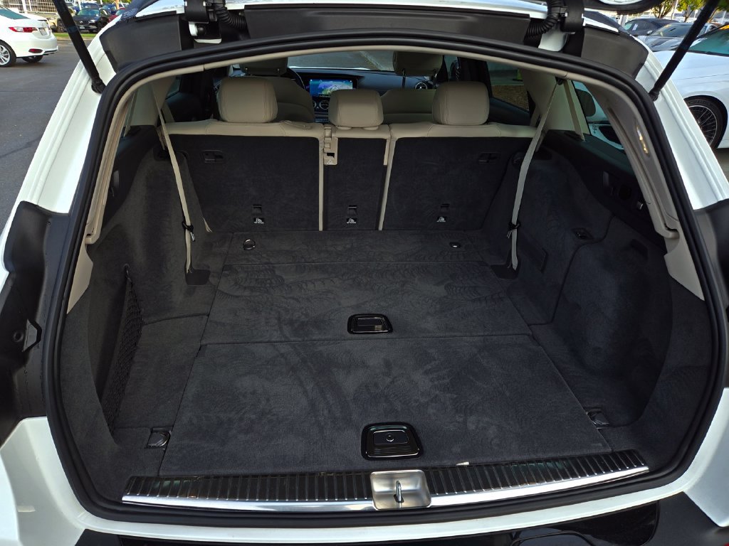 Used 2022 Mercedes-Benz E 450 4MATIC All-Terrain Wagon w/ Driver Assistance Package image 40