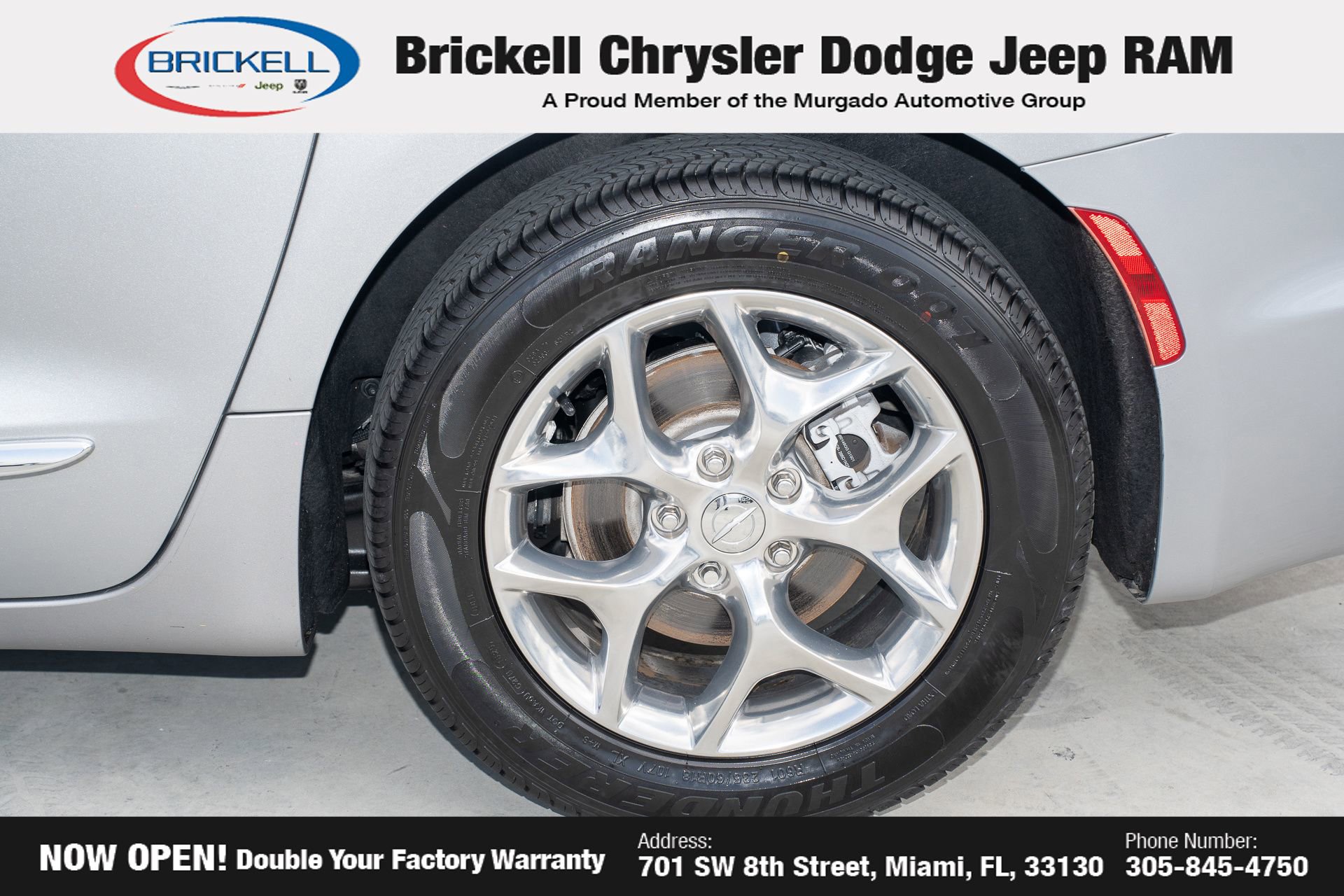 Used 2019 Chrysler Pacifica Limited w/ Advanced Safetytec Group FWD image 44