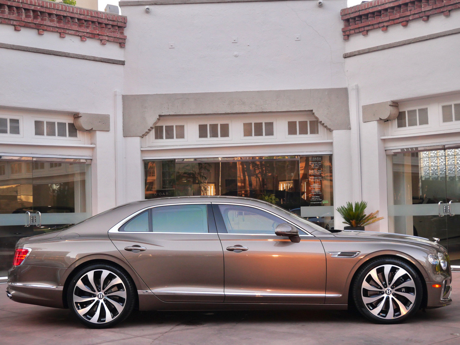 New 2026 Bentley Flying Spur V8 AWD/4WD image 5