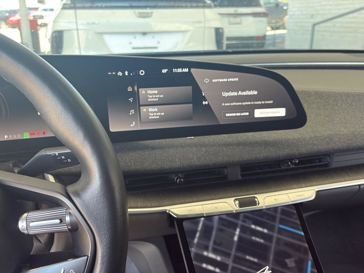 Used 2024 Lucid Air Touring image 9