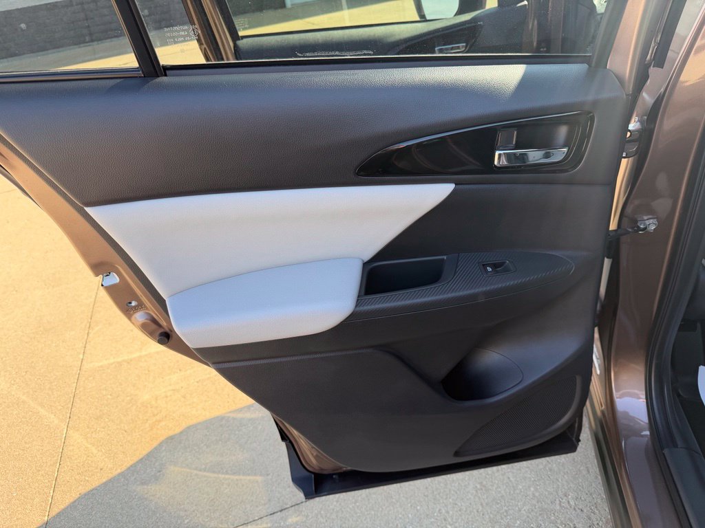 Used 2024 Mitsubishi Eclipse Cross SEL AWD/4WD image 26