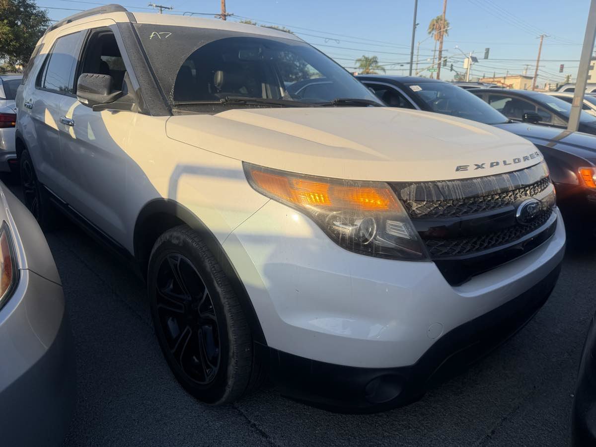 Used 2014 Ford Explorer Sport w/ Equipment Group 401A AWD/4WD image 2