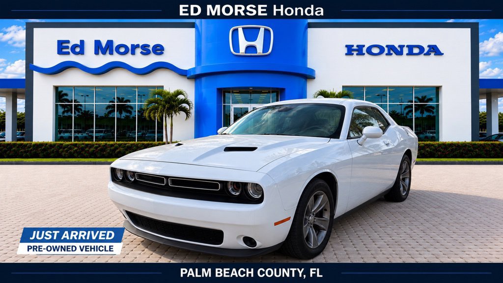 Used 2019 Dodge Challenger SXT RWD 360° Tour