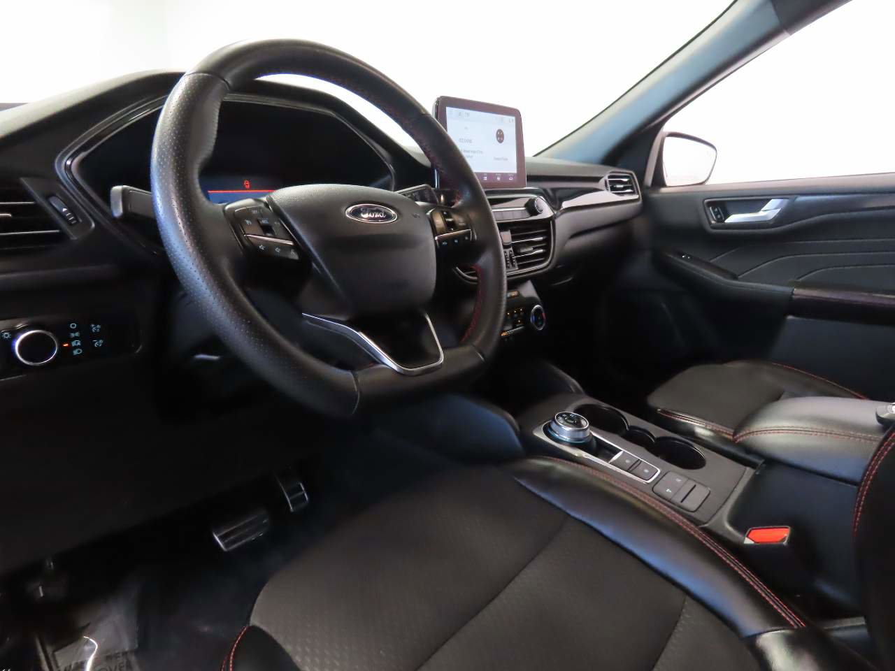 Used 2024 Ford Escape ST-Line FWD image 15