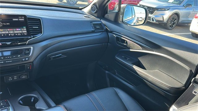 Used 2025 Honda Ridgeline TrailSport image 25