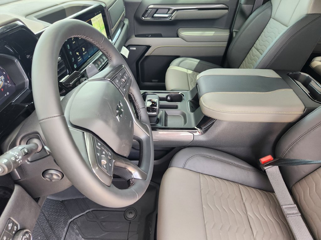 New 2026 Chevrolet Silverado 1500 ZR2 w/ Dark Appearance Package AWD/4WD image 10