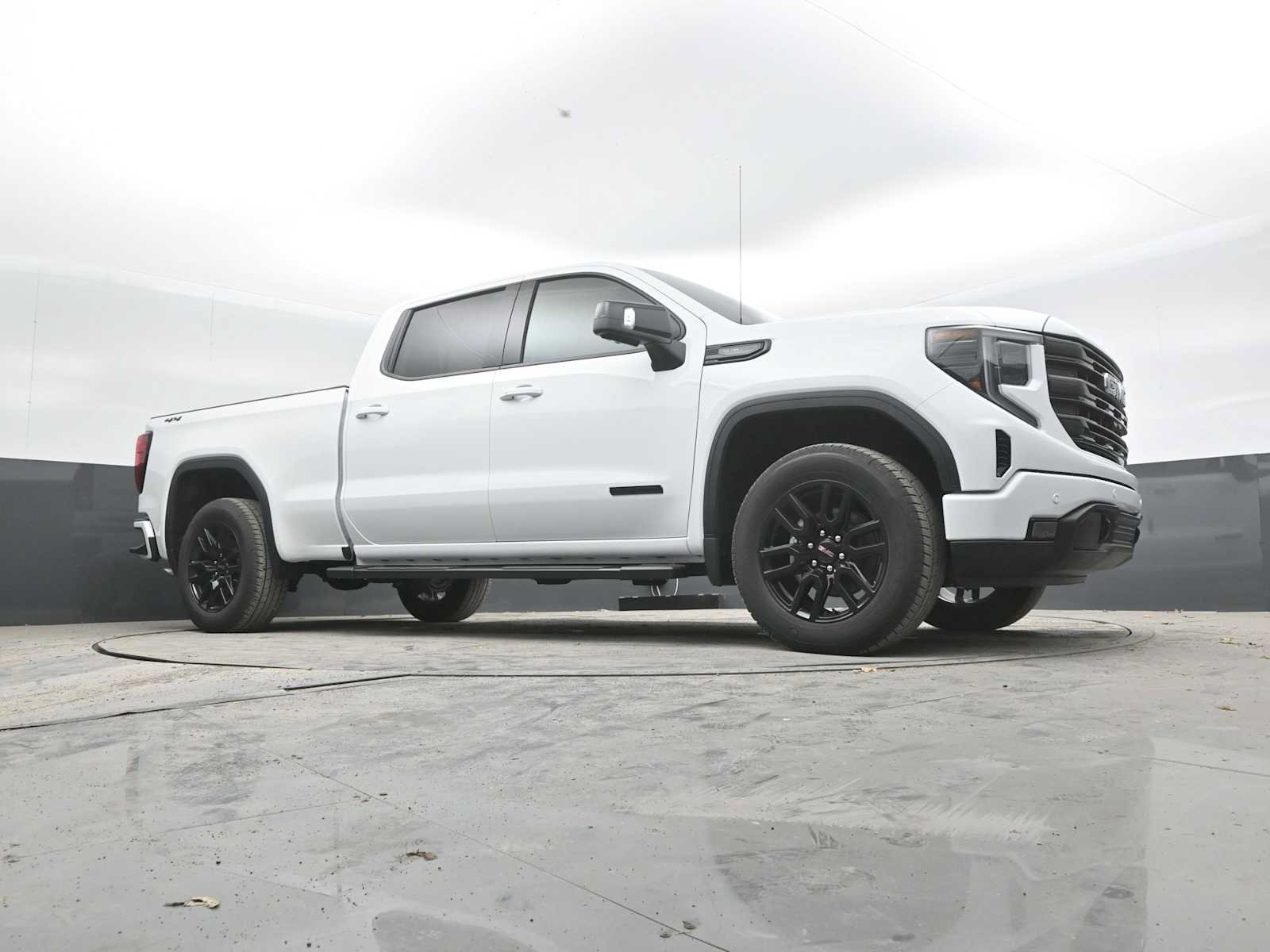 New 2026 GMC Sierra 1500 Elevation w/ Preferred Package AWD/4WD image 43