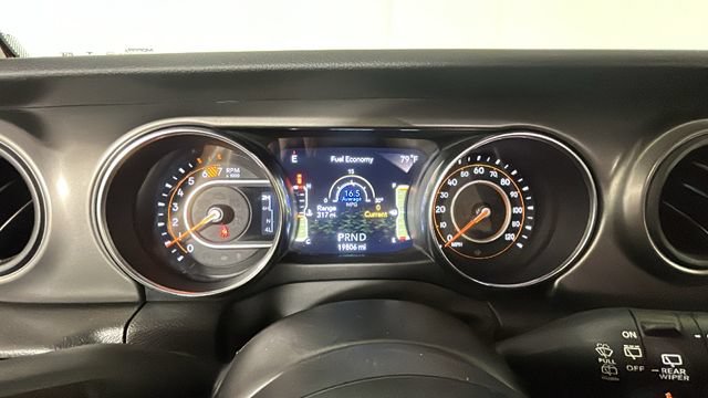 Used 2022 Jeep Wrangler Unlimited Sport AWD/4WD image 17