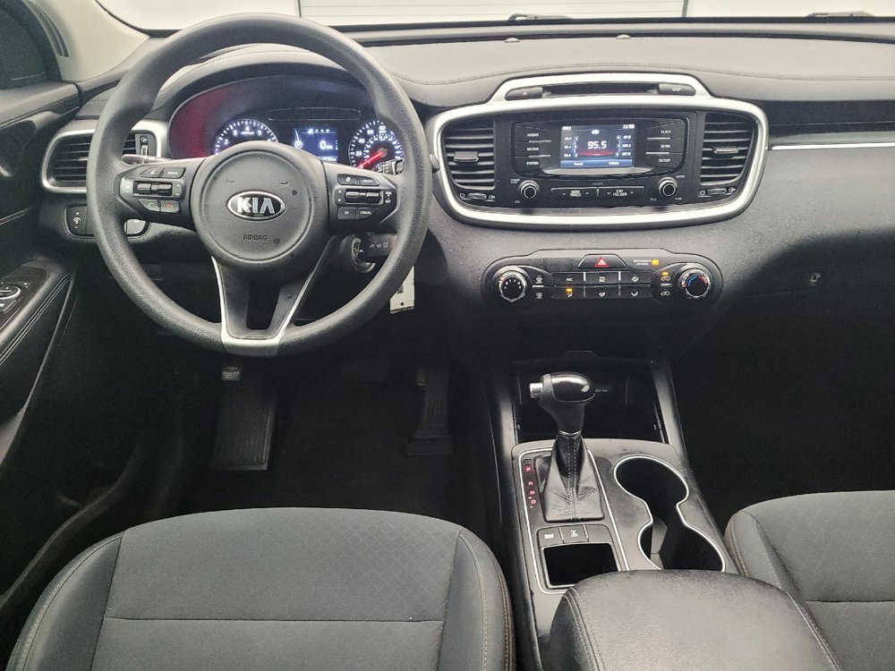 Used 2017 Kia Sorento AWD image 22