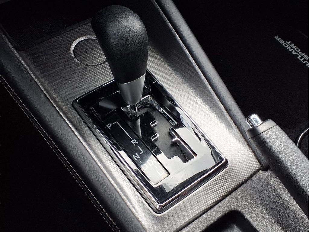 Used 2021 Mitsubishi Outlander Sport ES image 10