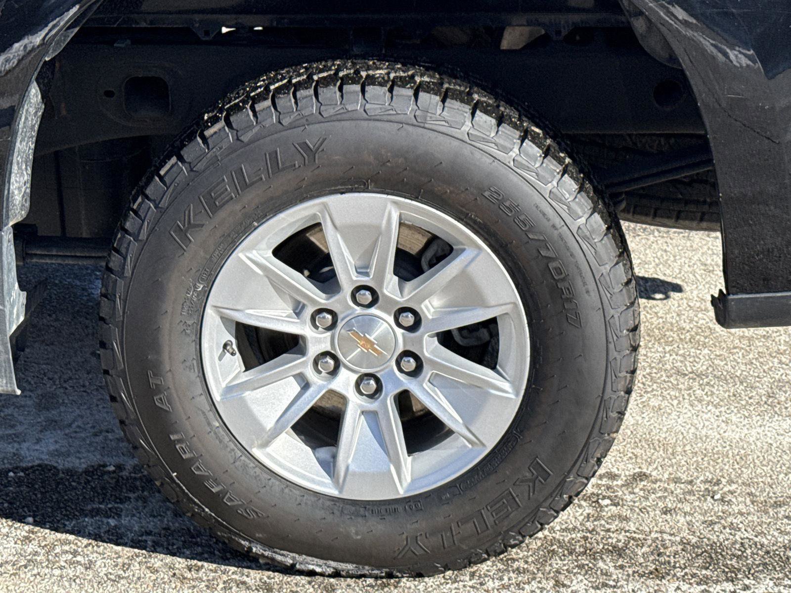 Used 2025 Chevrolet Silverado 1500 LT AWD/4WD image 8