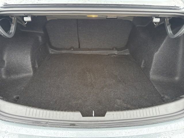 Used 2024 Chevrolet Malibu LT image 37