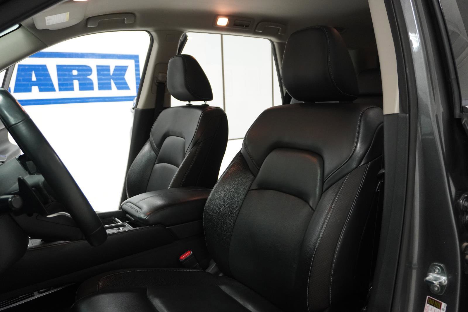 Used 2022 Nissan Pathfinder SL image 14