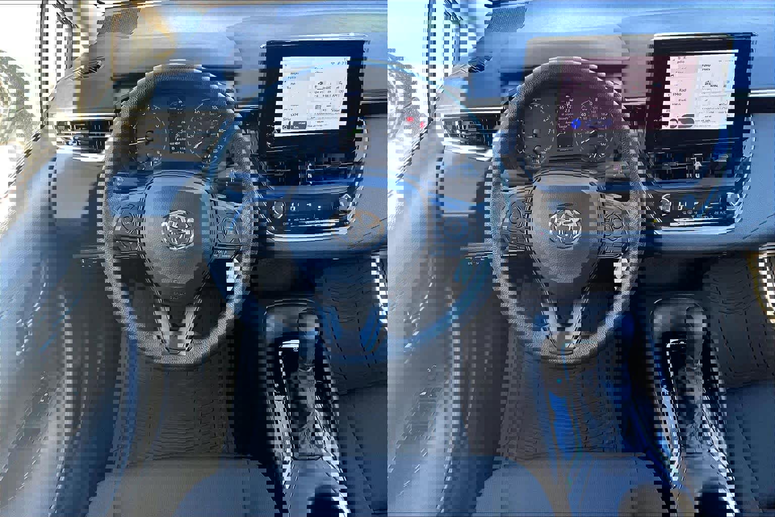 Used 2024 Toyota Corolla LE image 6