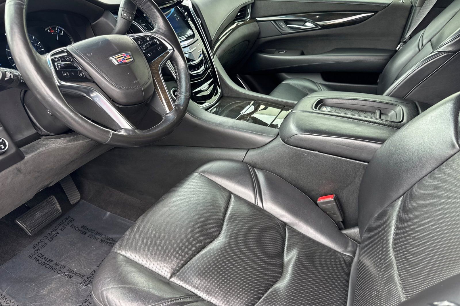 Used 2017 Cadillac Escalade Platinum image 13