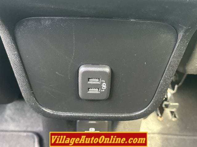 Used 2019 Chevrolet Equinox LT w/ LT True North Edition AWD/4WD image 34