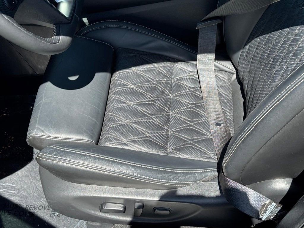 Used 2023 Nissan Maxima Platinum w/ Sport Mat Group FWD image 19