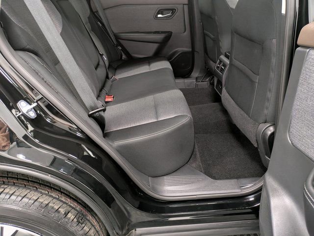 Used 2021 Nissan Rogue SV AWD/4WD image 28