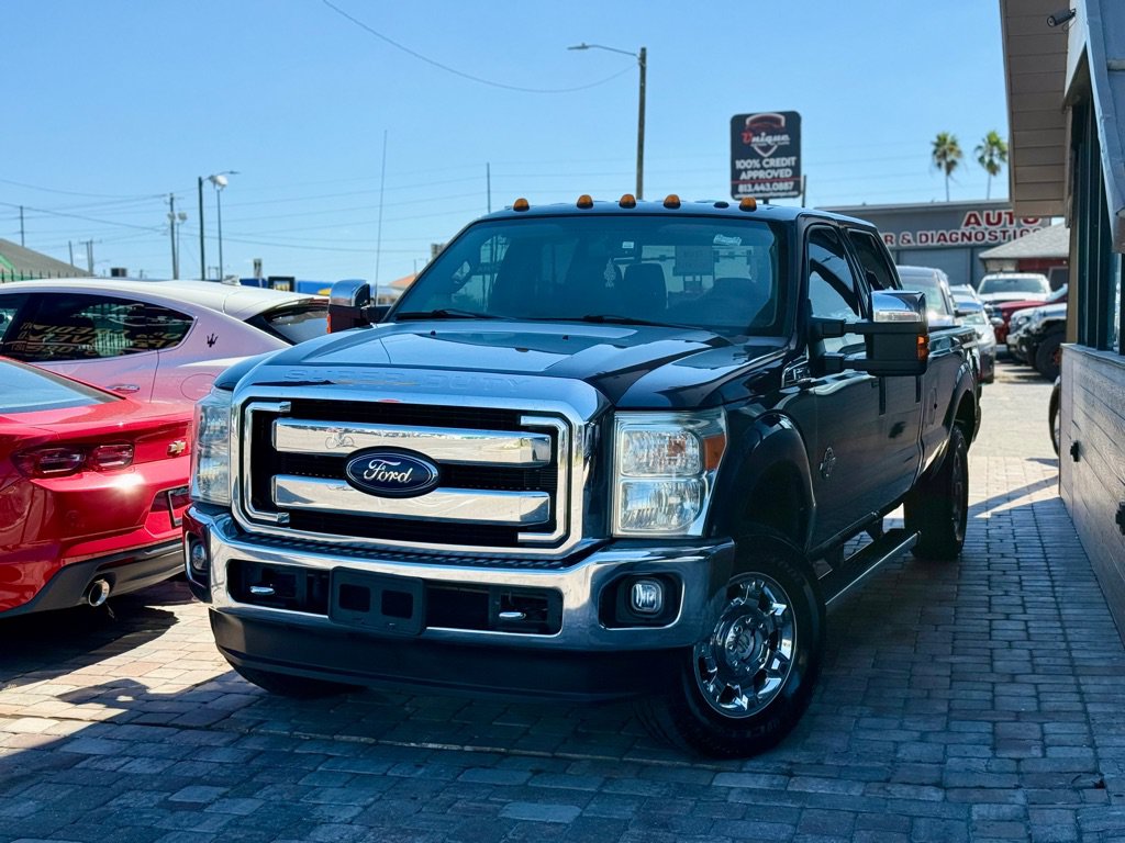 Used 2015 Ford F250 XLT w/ XLT Premium Package AWD/4WD image 2
