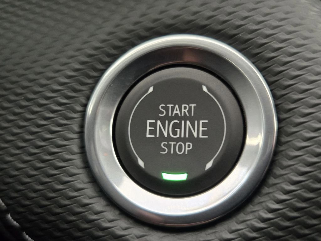 New 2026 Chevrolet Equinox LT w/ Safety and Technology Package FWD image 21