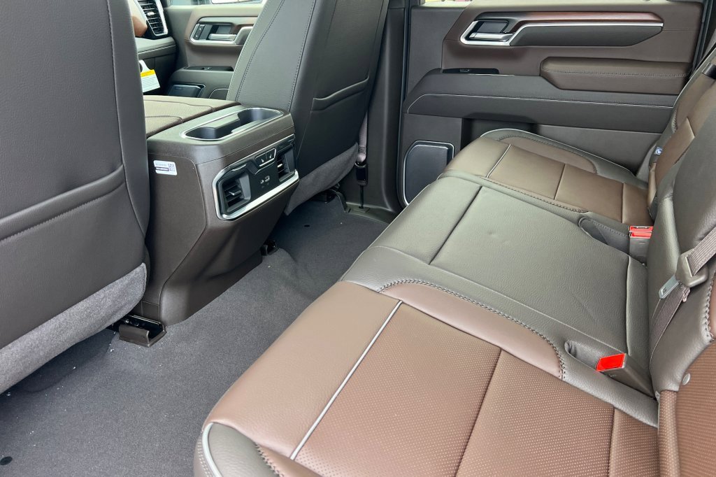 New 2026 GMC Sierra 2500 Denali w/ Denali Reserve Package image 9