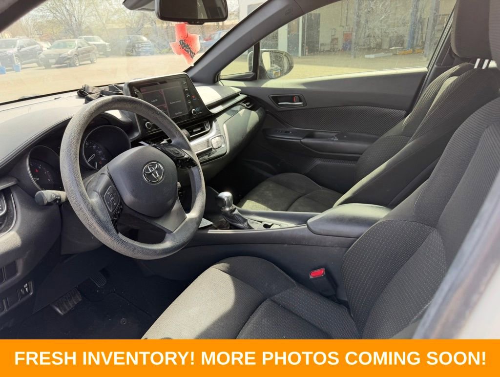 Used 2019 Toyota C-HR LE image 8