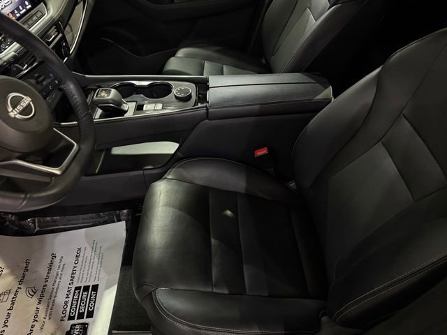 Certified 2022 Nissan Rogue SL w/ SL Premium Package AWD/4WD image 11