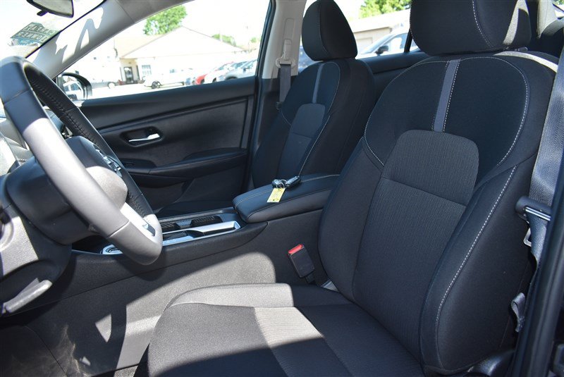 Used 2023 Nissan Sentra SV w/ All-Weather Package FWD image 10